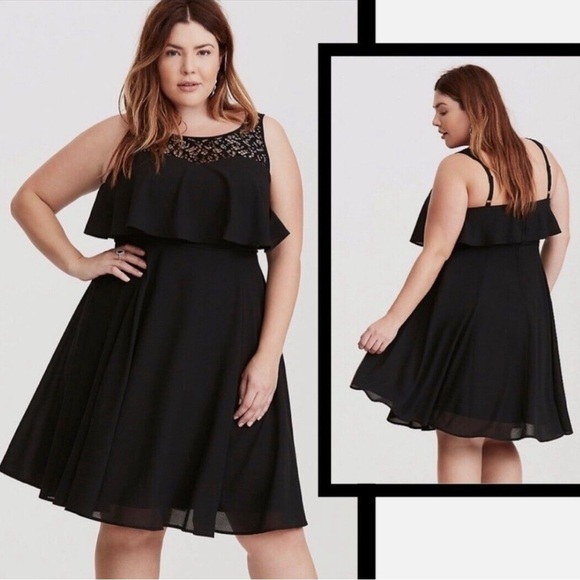 NWT TORRID GEORGETTE LACE ILLUSION SKATER DRESS SIZE 18 - Picture 2 of 8